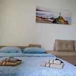 Апартаменты Comfort Bulevar With Garage Сараево