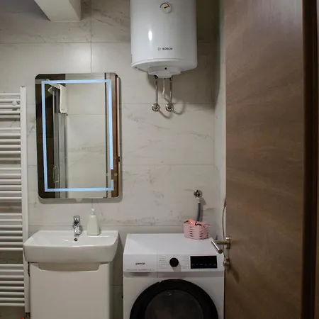 Comfort Bulevar With Garage Sarajevo